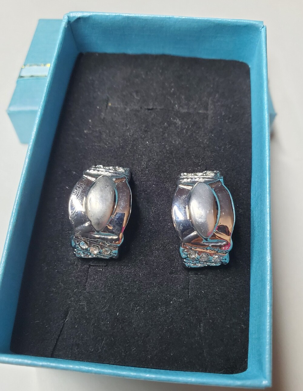 Vtg. Retired Brighton Huggie Post Earrings